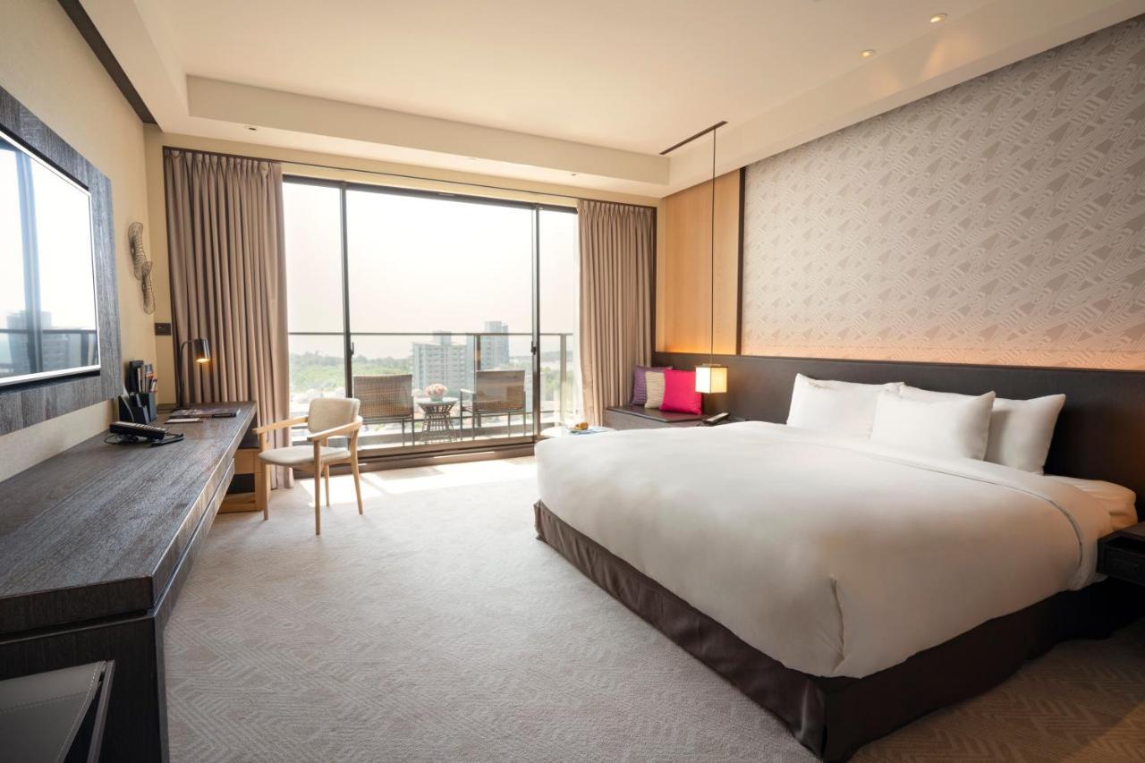 Crowne Plaza Tainan By Ihg Otel Dış mekan fotoğraf Deluxe Room