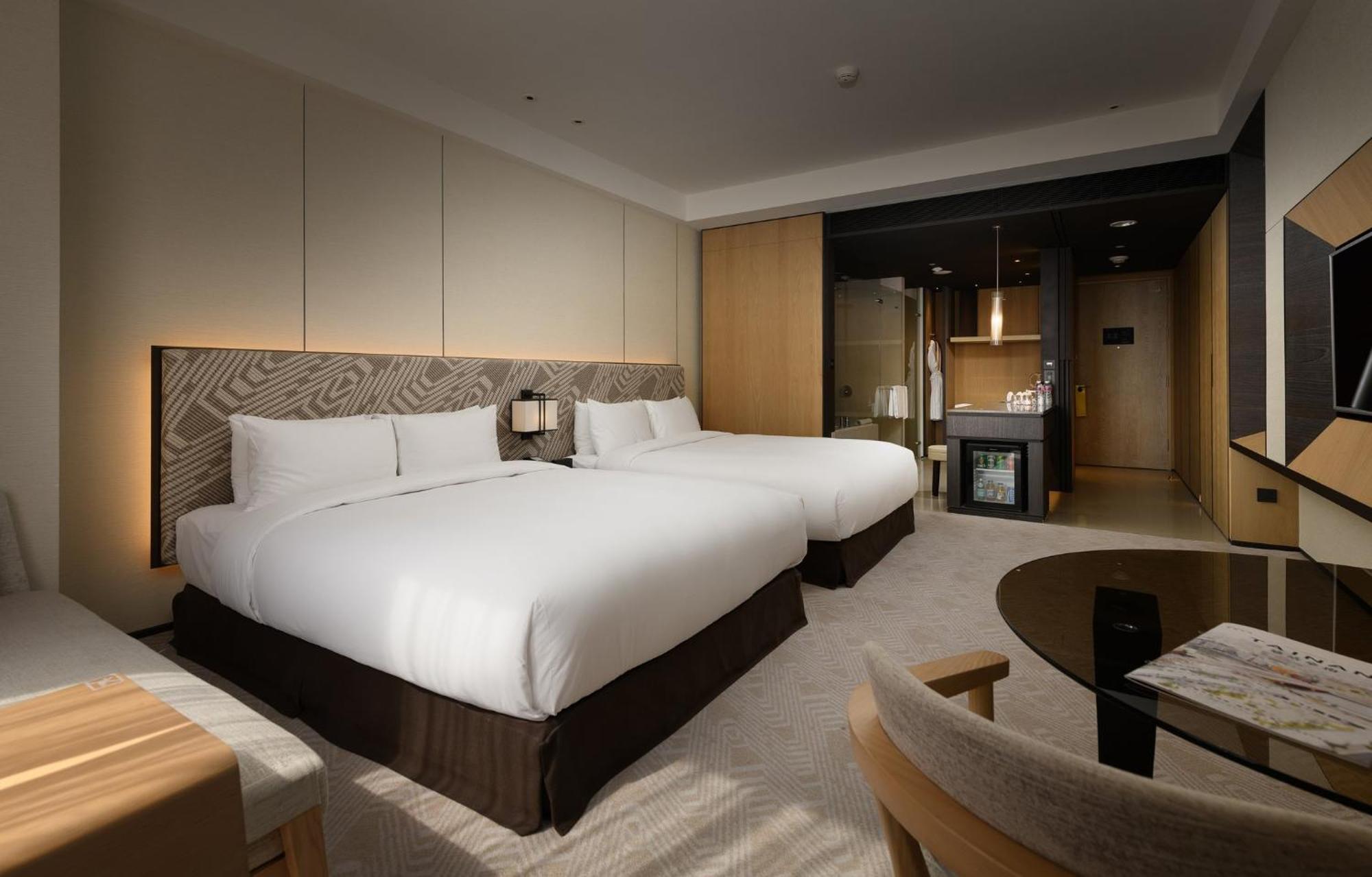 Crowne Plaza Tainan By Ihg Otel Dış mekan fotoğraf Deluxe Room