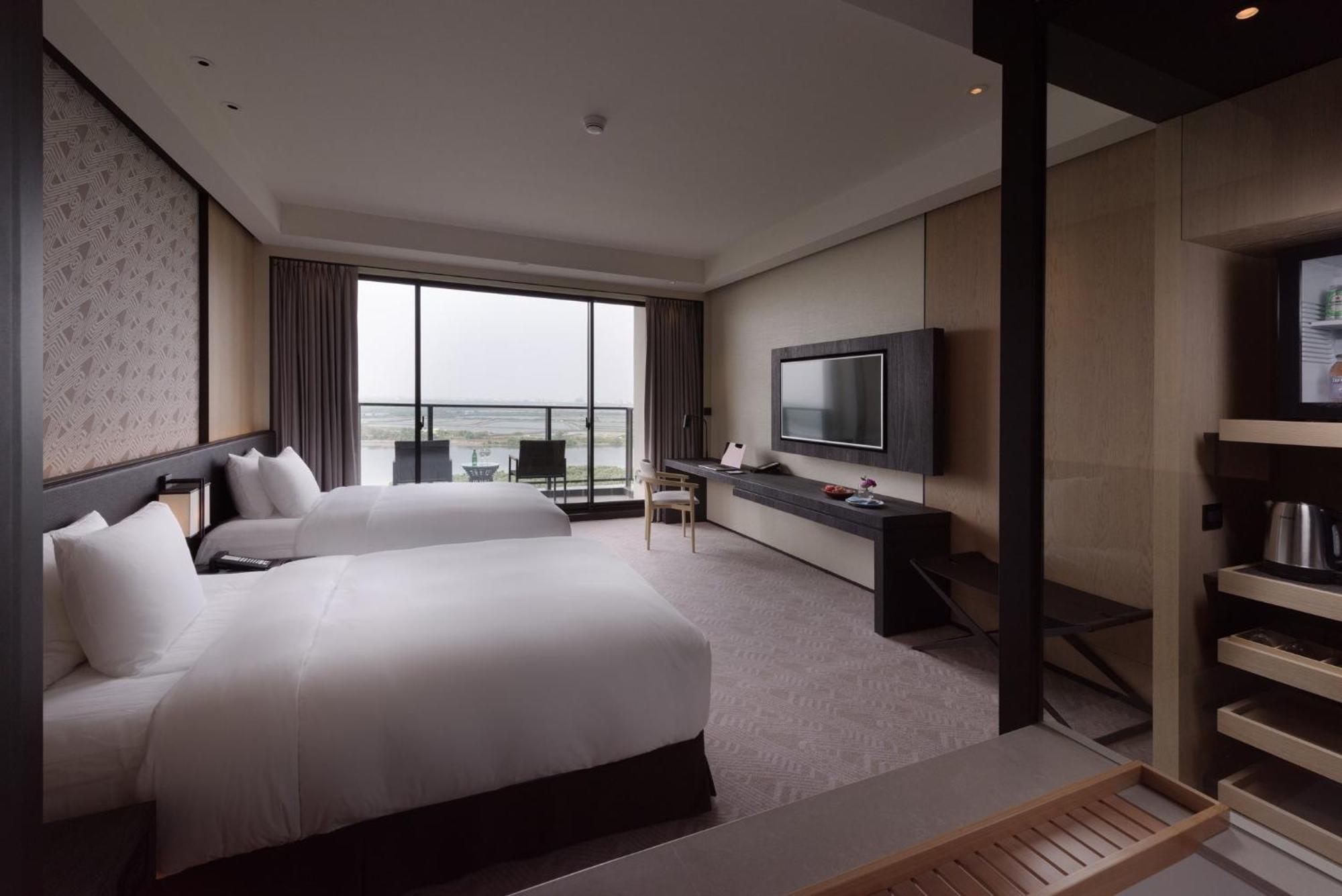 Crowne Plaza Tainan By Ihg Otel Dış mekan fotoğraf Deluxe Room